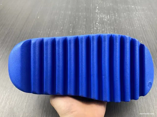 ID4133 Yeezy Azure Adidas Slide 0505